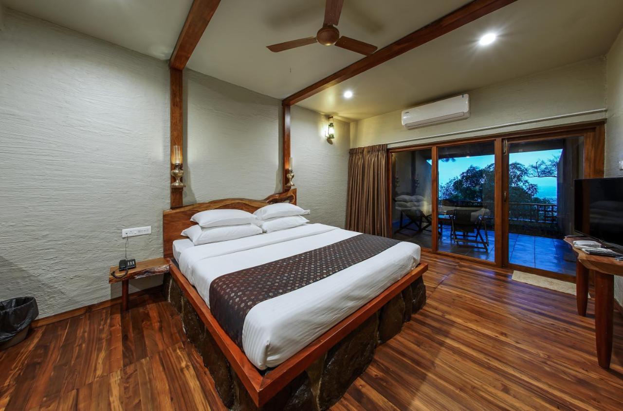 Nisarg Resort Kolhapur Exterior photo